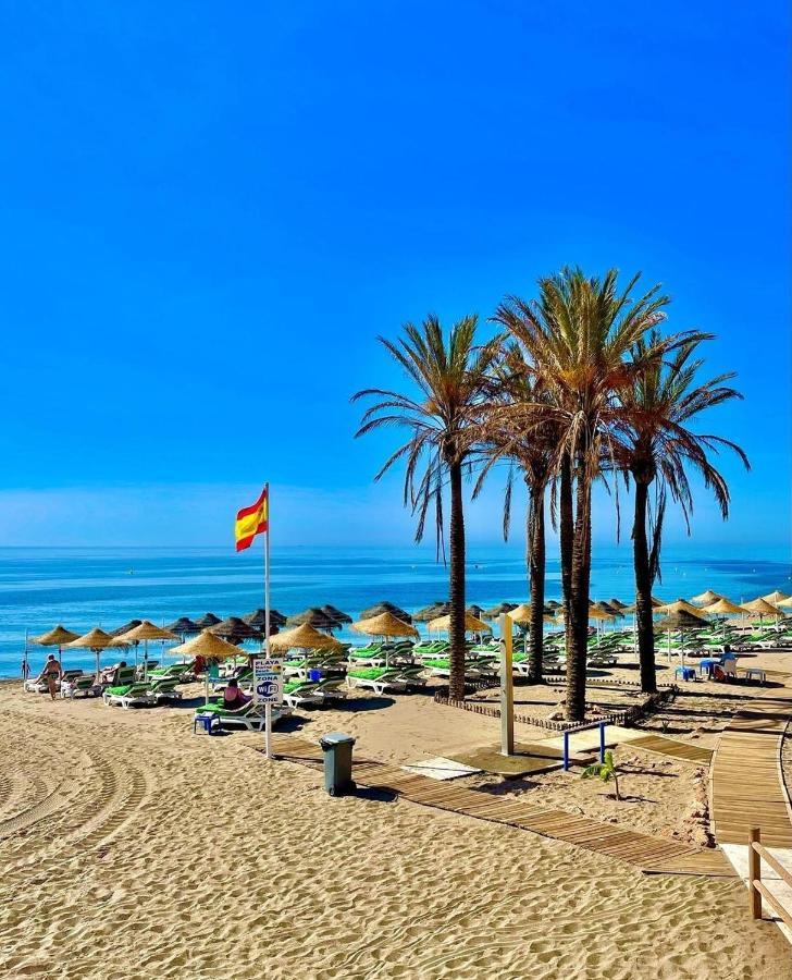 El Estudio De La Playa Benalbeach 324 Gran Terraza Vistas Al Mar Benalmádena Eksteriør billede