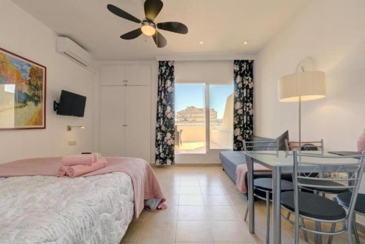 El Estudio De La Playa Benalbeach 324 Gran Terraza Vistas Al Mar Benalmádena Eksteriør billede